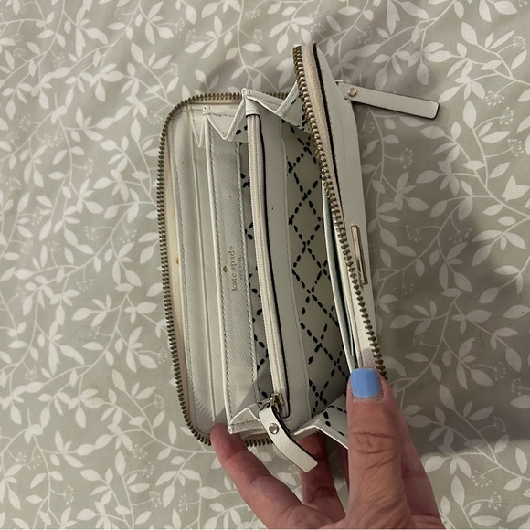 Set of 3 Kate Spade Wallets - Picture 7 of 7